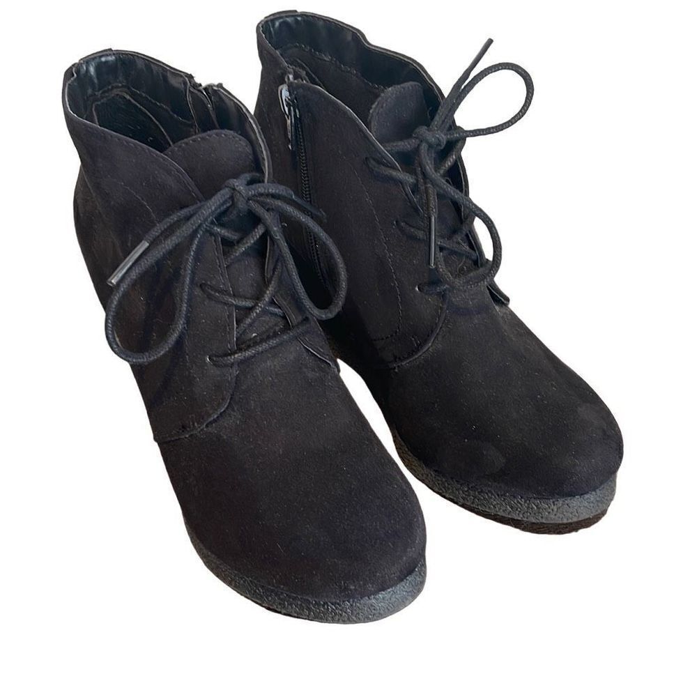 Merona Faux Suede Ankle Boots Heeled Size 7 Black Lace Up Zip